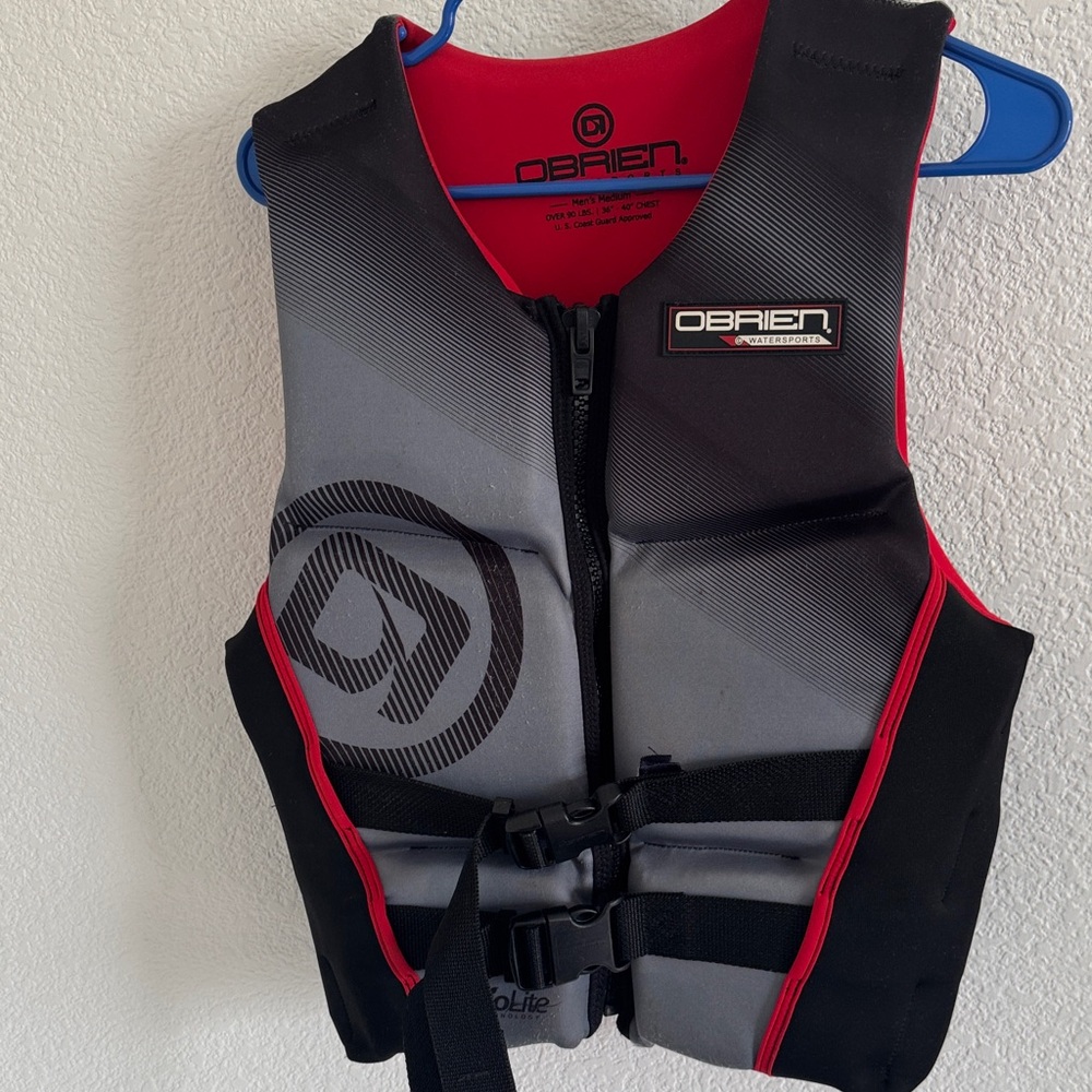 O’Brien Men's Swim Vest - Black and Gray Waterproof Watersports Swimming size M